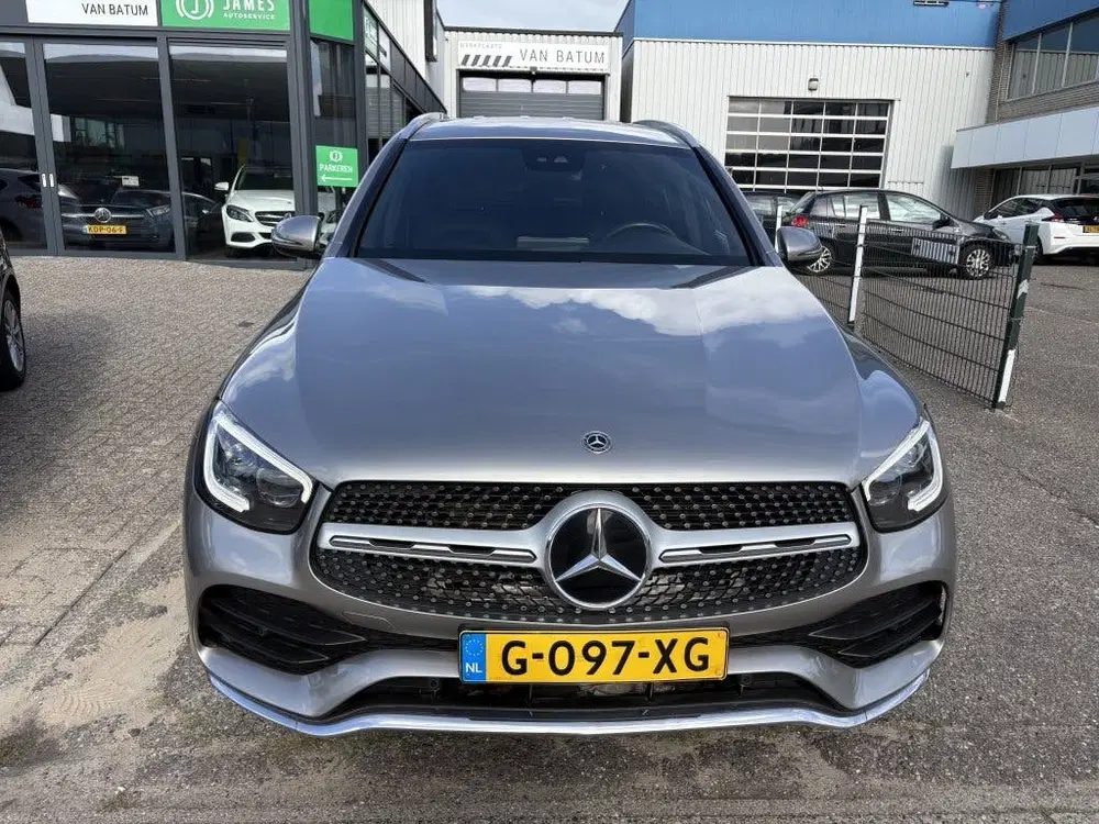 Mercedes-Benz GLC 200 Premium AMG-line uit 2020, foto 8