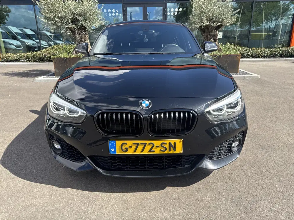 BMW 1-serie 118i Edition M Sport Shadow High Executive uit 2019, foto 10