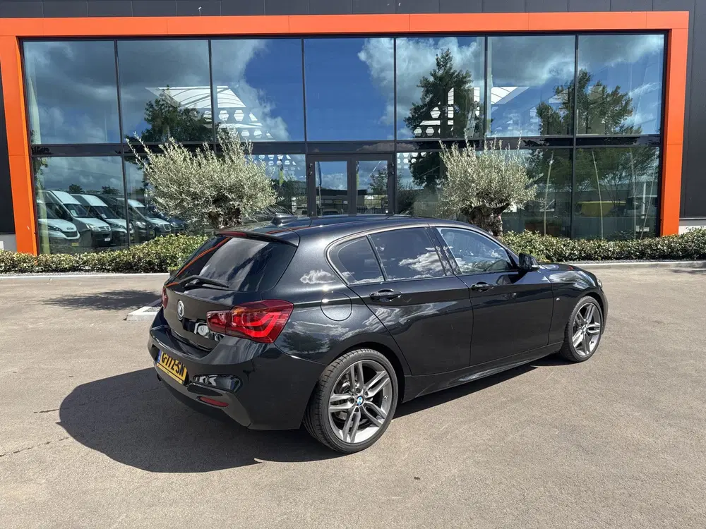 BMW 1-serie 118i Edition M Sport Shadow High Executive uit 2019, foto 5