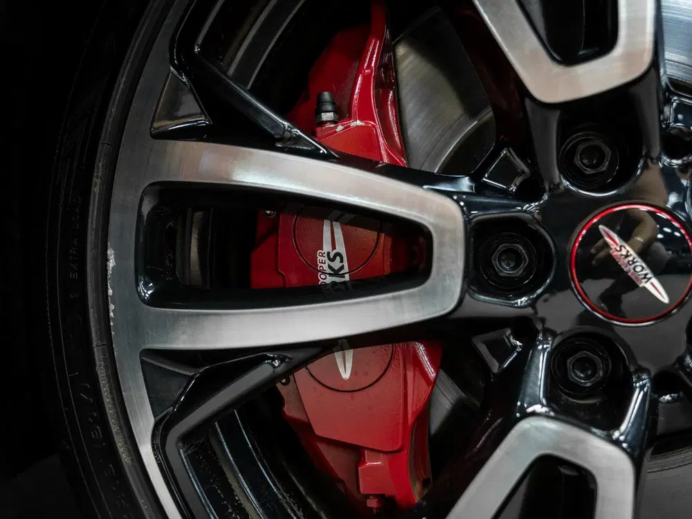 Mini Clubman 2.0 JCW ALL4 John Cooper Works uit 2021, foto 3