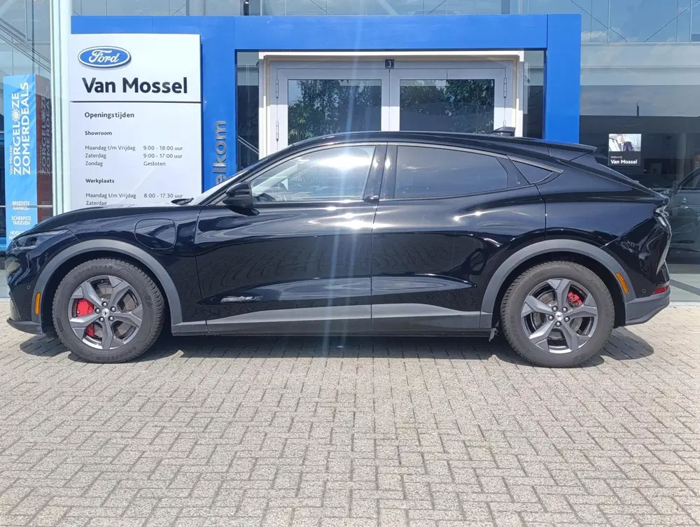 Ford Mustang Mach-E Extended RWD 98 kWh uit 2021, foto 6