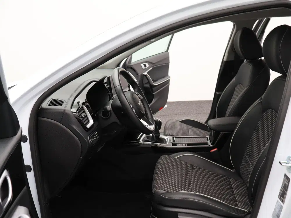 Kia Ceed 1.0 T-GDi DynamicPlusLine uit 2024, foto 11