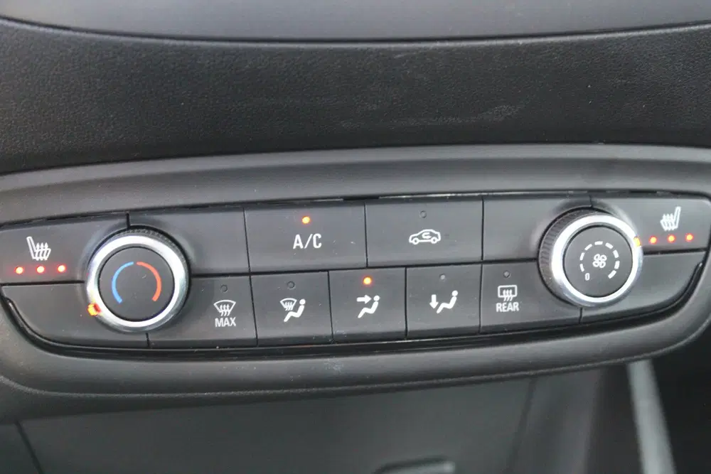Opel Crossland 1.2 Turbo Edition l Stuur- en Stoelverwarm uit 2023, foto 15