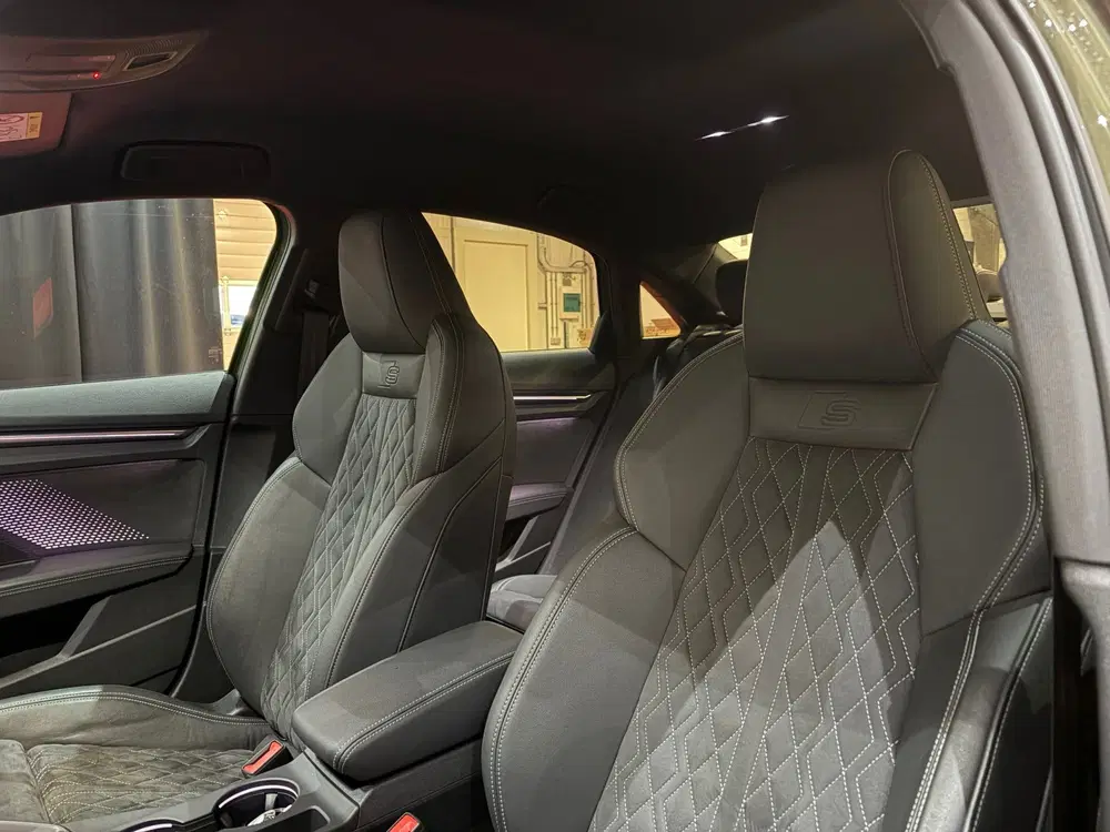 Audi A3 edition Competition 35 TFSI S edition Co uit 2024, foto 13