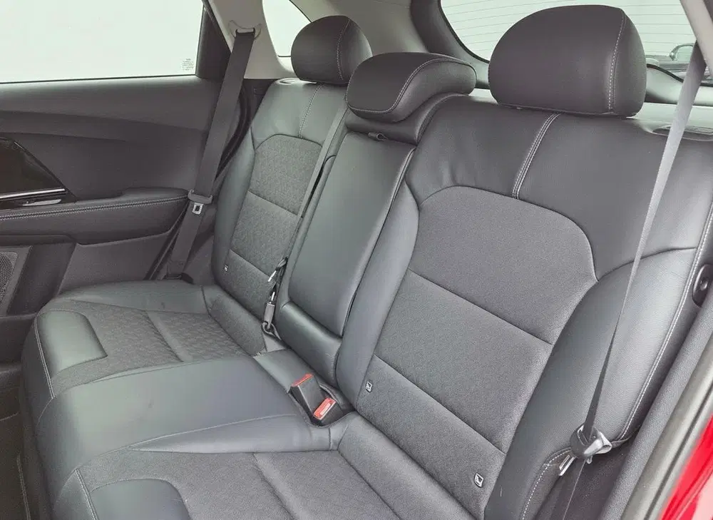 Kia Niro 1.6GDi Hybrid DynamicPlusLine uit 2019, foto 12