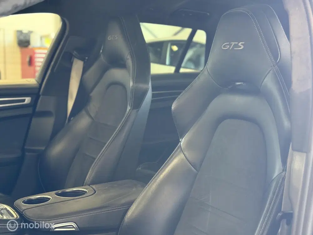 Porsche Panamera Sport Turismo 4.0 GTS PANO uit 2019, foto 12