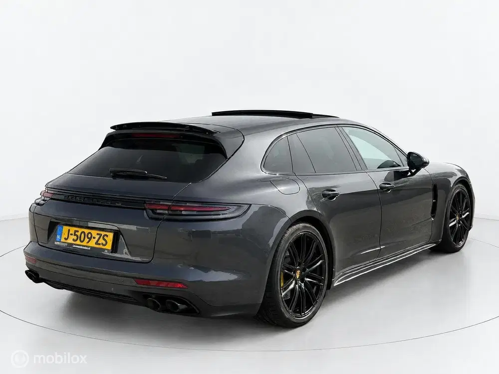 Porsche Panamera Sport Turismo 4.0 GTS PANO uit 2019, foto 2