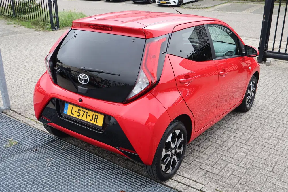 Toyota Aygo 1.0 VVT-i x-joy Automaat Nederlandse auto uit 2021, foto 10