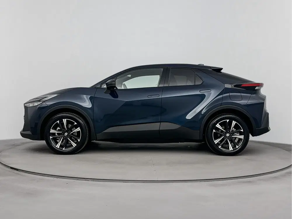 Toyota C-HR 2.0 Plug-in Hybrid 220 Dynamic uit 2026, foto 2
