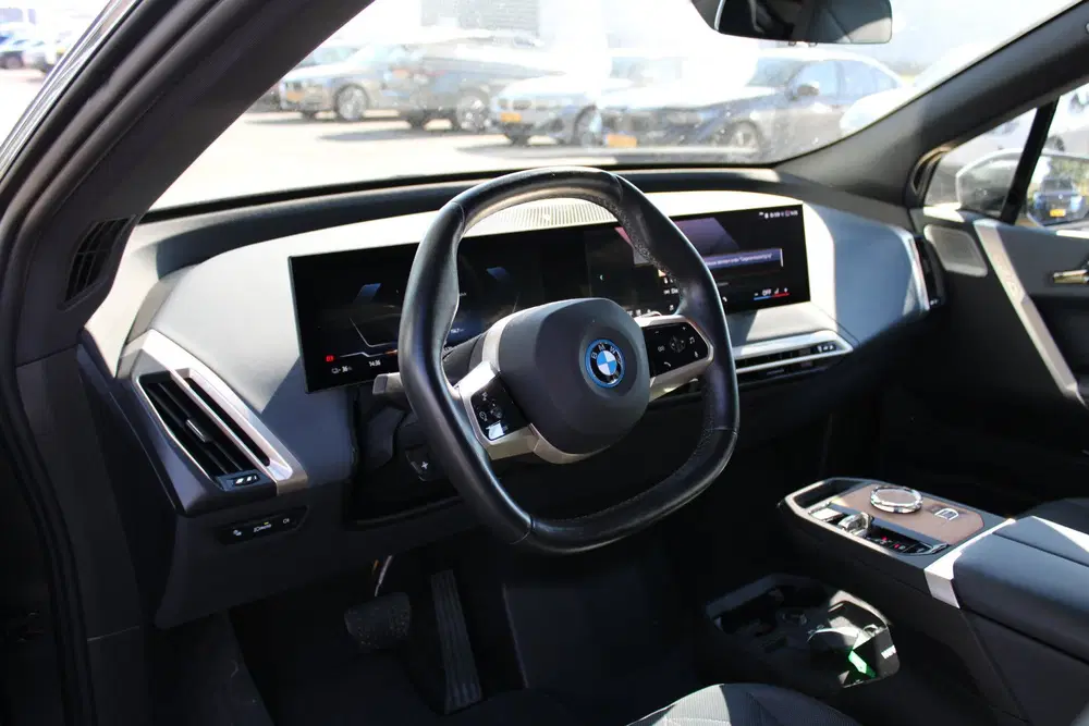 BMW iX xDrive40 High Executive uit 2023, foto 3