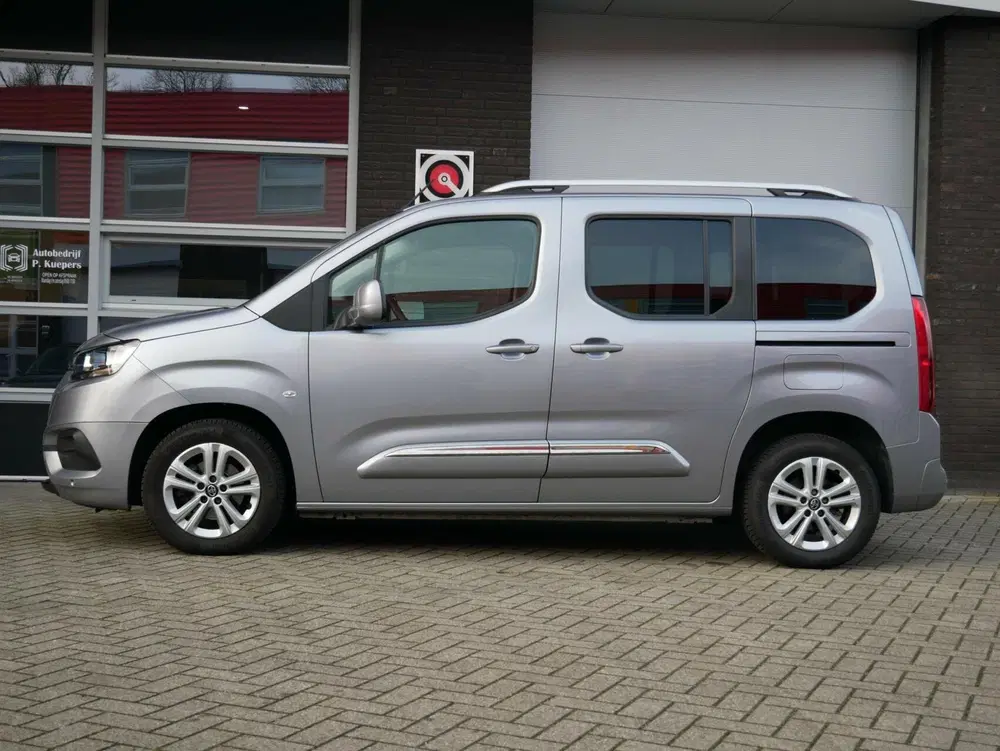 Toyota Proace City 1.2 Turbo Dynamic Navi+Bt uit 2020, foto 2