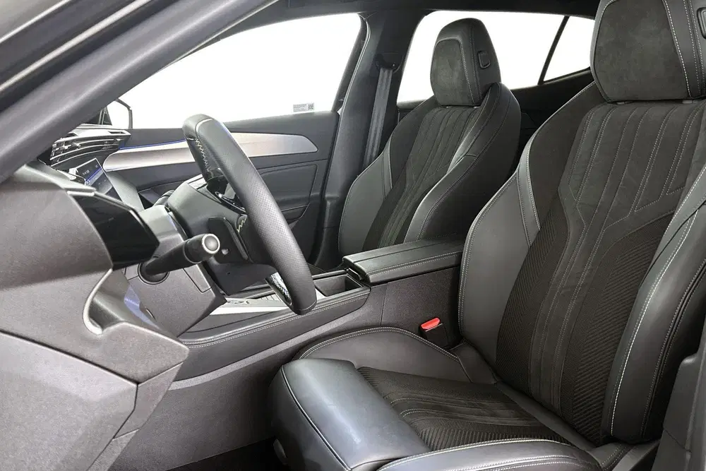 Peugeot 408 1.6 HYbrid 225 EAT8 GT FOCAL Alcantara Mas uit 2025, foto 6