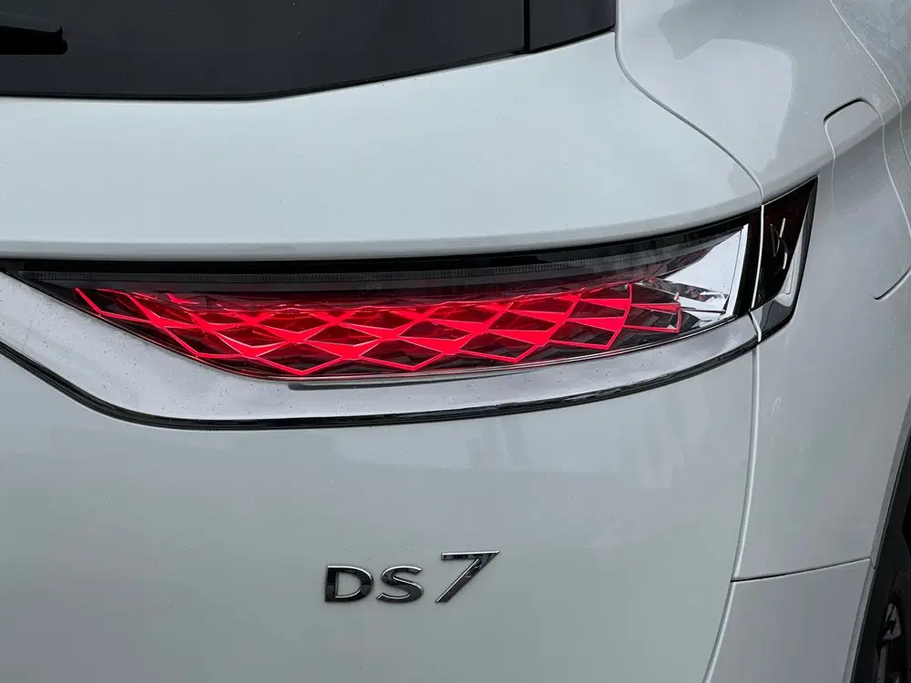 DS Automobiles DS 7 Crossback DS 7 Crossback E-Tense 4x4 Executive uit 2020, foto 9