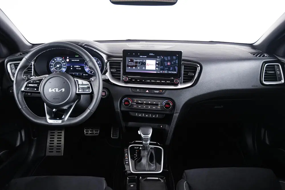 Kia XCeed 1.5 T-GDi GT-PlusLine Panoramdak uit 2025, foto 3