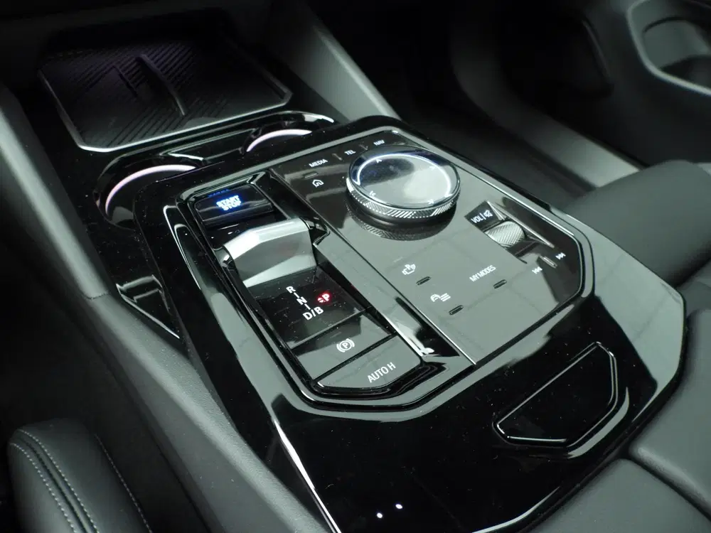 BMW i5 M Sport Edition uit 2026, foto 15