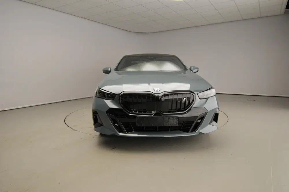 BMW i5 M Sport Edition uit 2026, foto 4