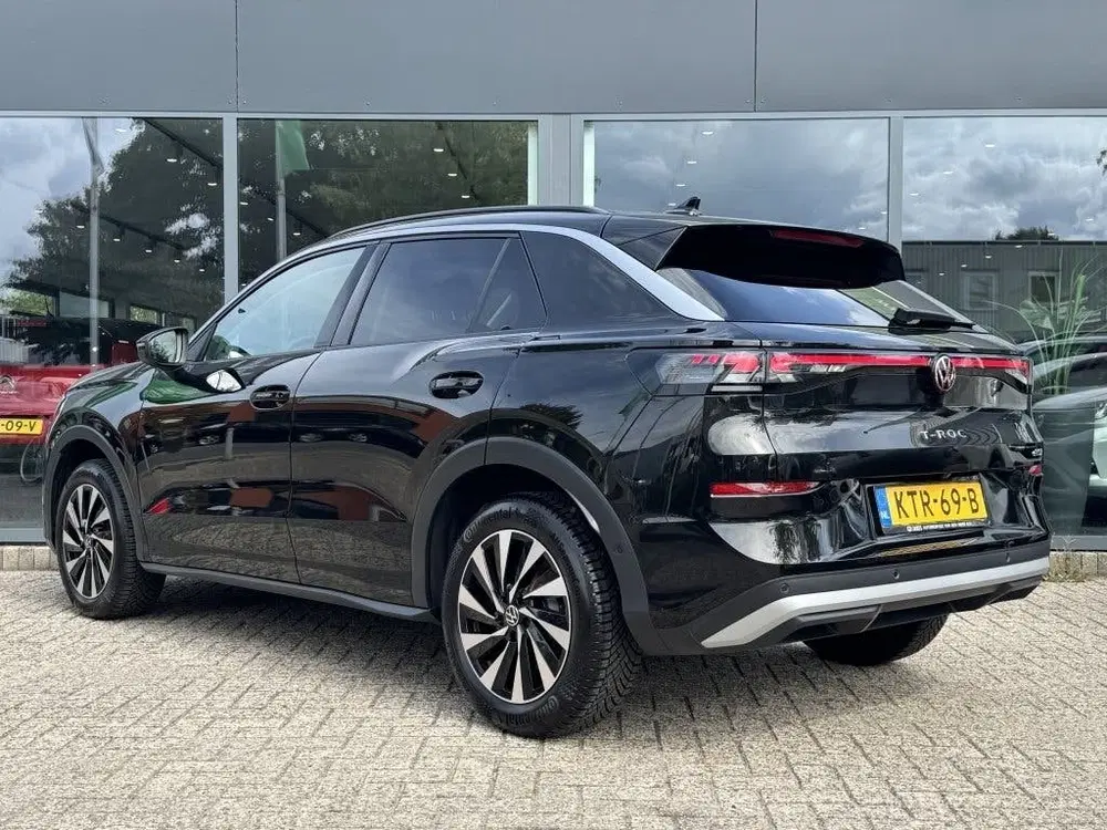Volkswagen T-Roc 1.5 eTsi Life First uit 2025, foto 4