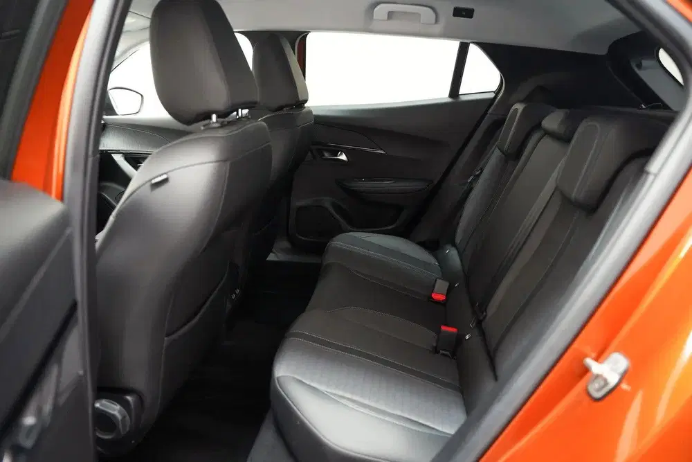 Peugeot 2008 1.2 PureTech Allure Pack Aut. [ LED Apple uit 2021, foto 13
