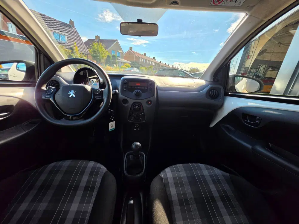 Peugeot 108 1.0 e-VTi Active uit 2019, foto 9