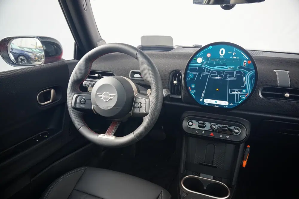 Mini John Cooper Works Cooper S John Cooper Works uit 2026, foto 8