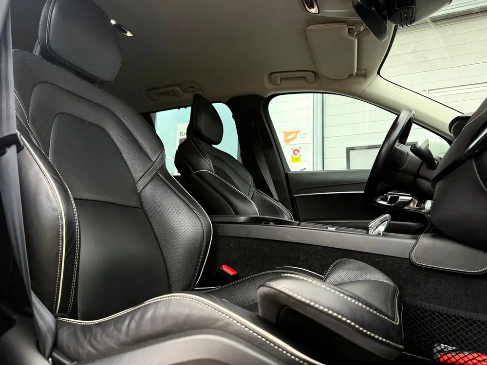 Volvo XC90 2.0 T8 Twin Engine AWD Inscription uit 2019, foto 11