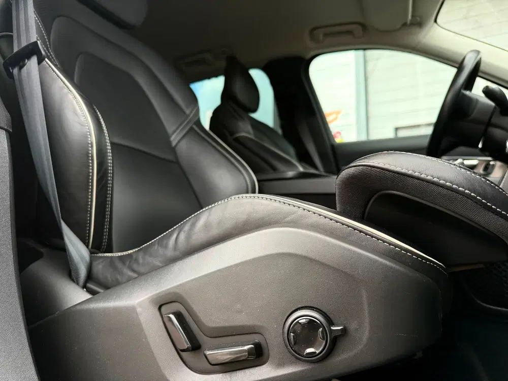 Volvo XC90 2.0 T8 Twin Engine AWD Inscription uit 2019, foto 12