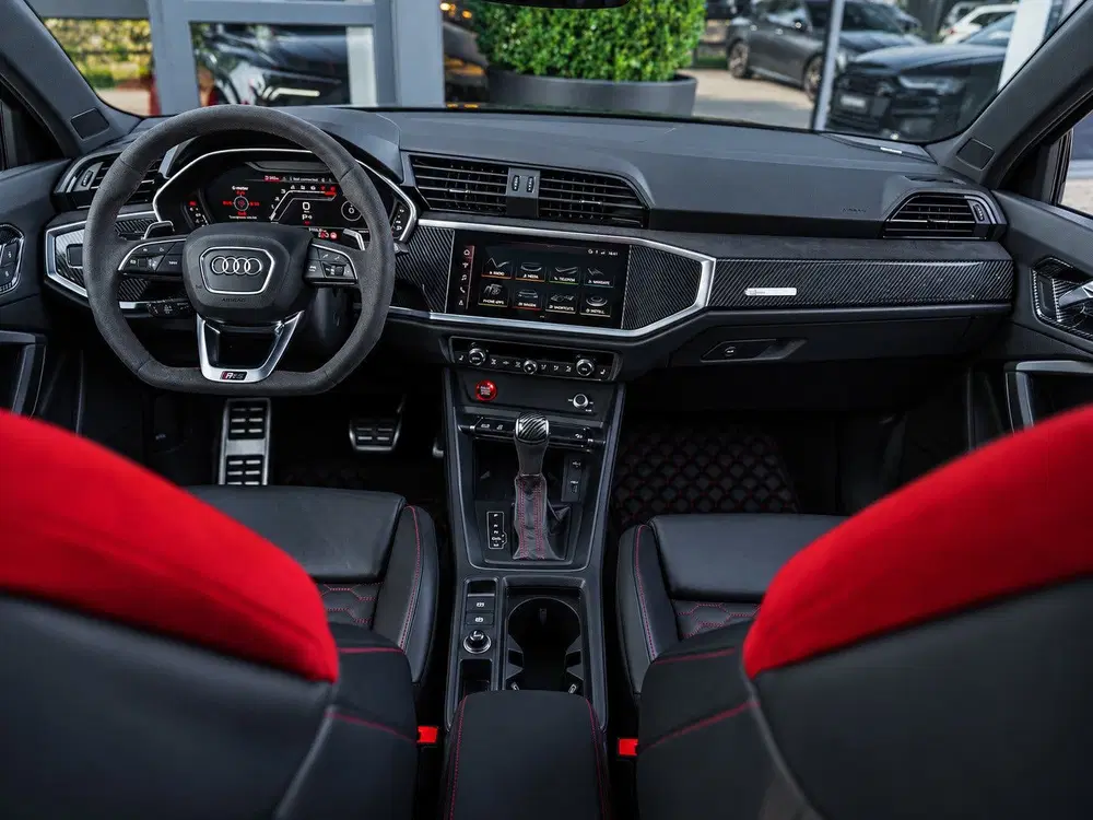 Audi RS Q3 RSQ3 2.5 TFSI uit 2020, foto 10
