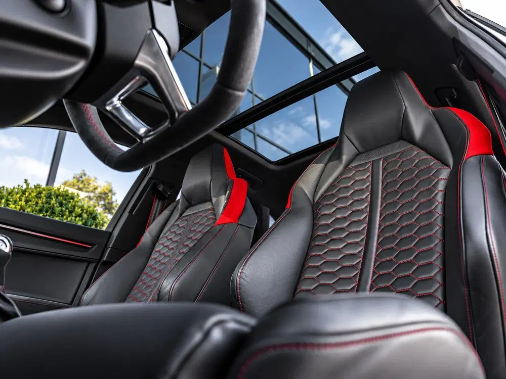 Audi RS Q3 RSQ3 2.5 TFSI uit 2020, foto 12
