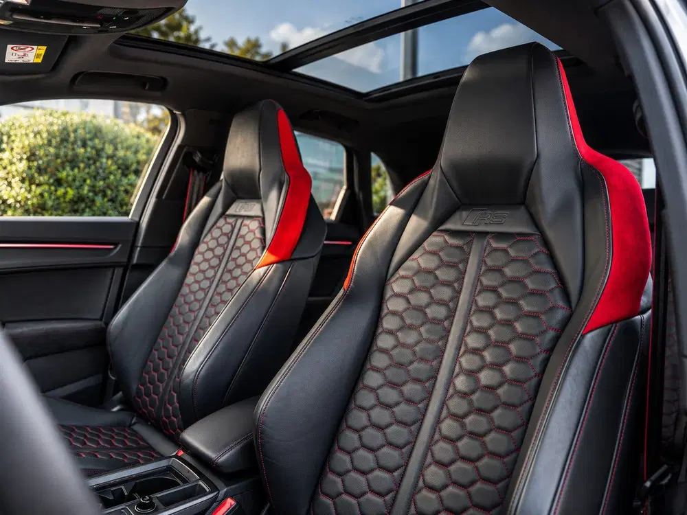 Audi RS Q3 RSQ3 2.5 TFSI uit 2020, foto 14