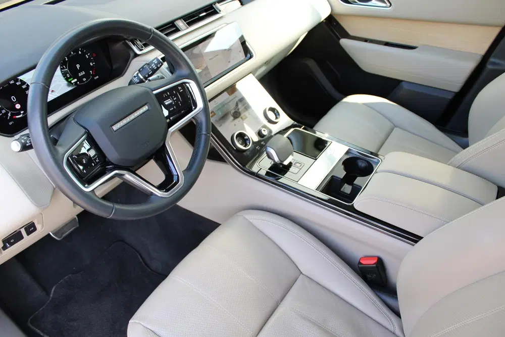 Land Rover Range Rover Velar 2.0 P400e S uit 2023, foto 4