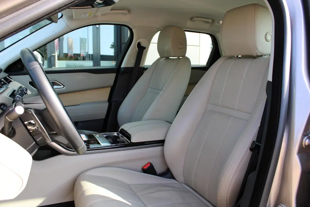 Land Rover Range Rover Velar 2.0 P400e S uit 2023, foto 5