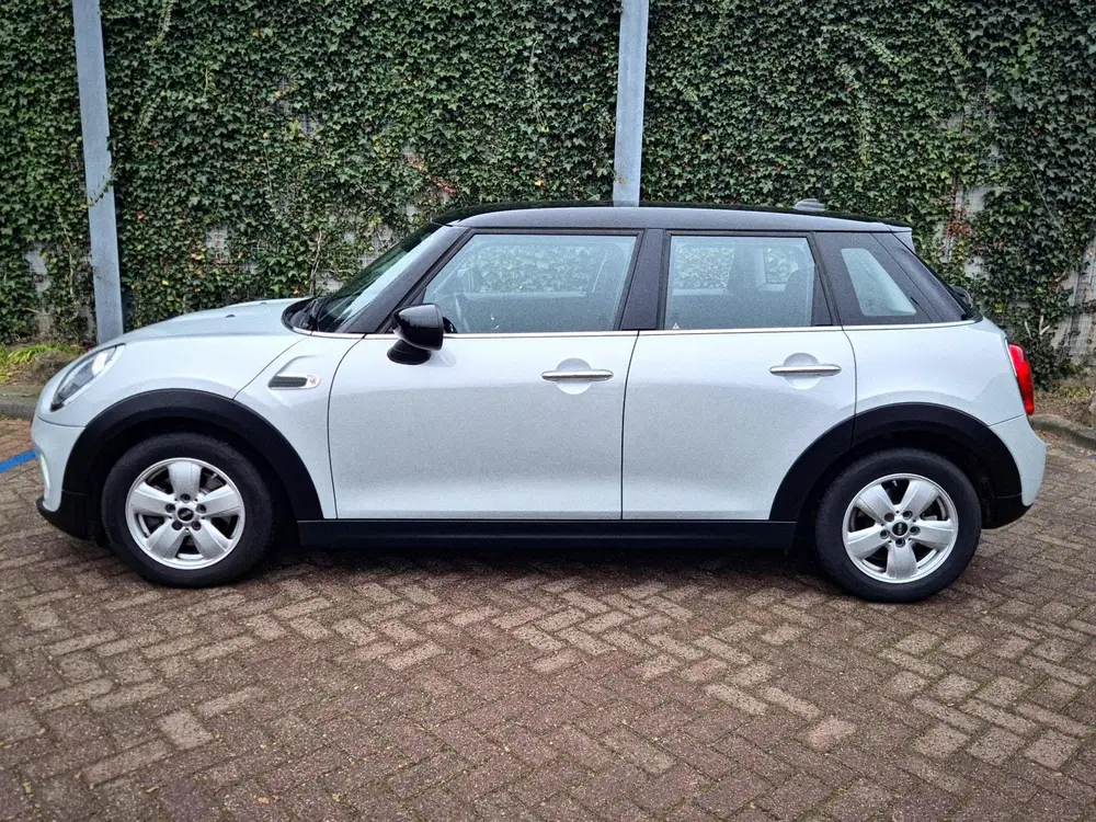 Mini Cooper 1.5 136pk 5-Deurs uit 2021, foto 10