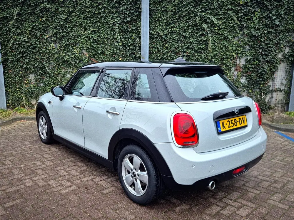 Mini Cooper 1.5 136pk 5-Deurs uit 2021, foto 14