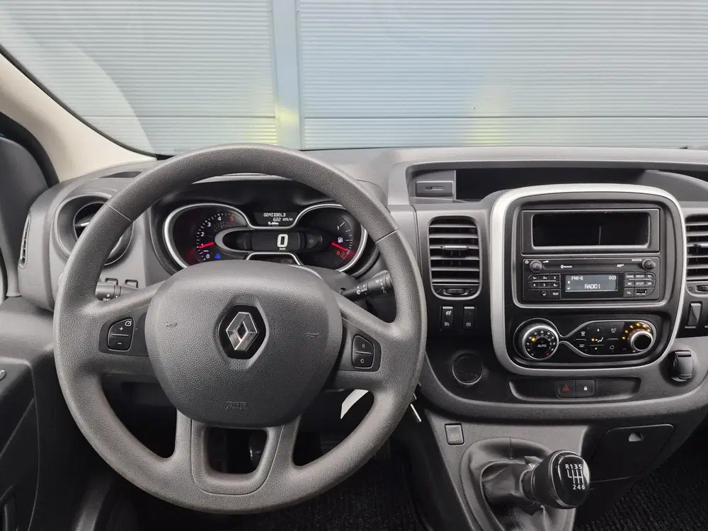 Renault Trafic 2.0 dCi L1H1 Airco Camera Trekh 120PK uit 2020, foto 2