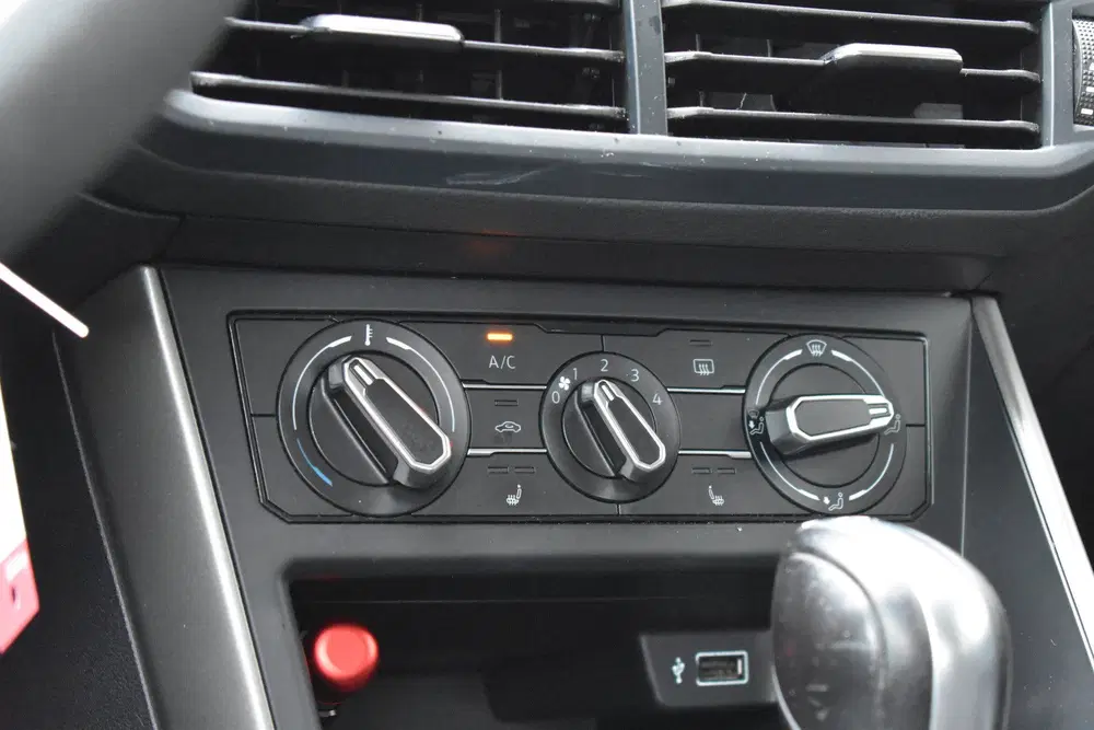 Volkswagen Polo 1.0 TSI Comfortline Business Carplay uit 2019, foto 13
