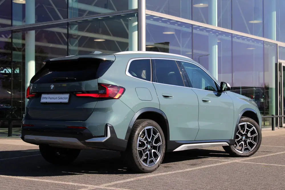 BMW X1 sDrive18i xLine Automaat uit 2022, foto 2