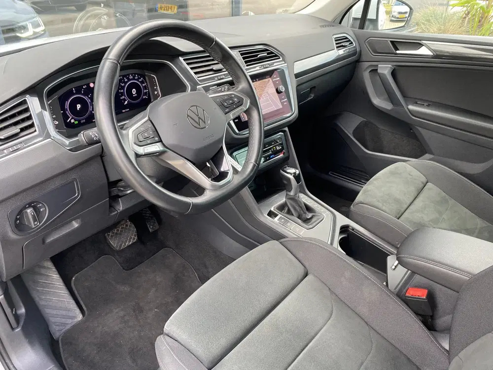 Volkswagen Tiguan 1.4 TSI eHybrid Business+ Trekhaak Wegklap uit 2023, foto 12