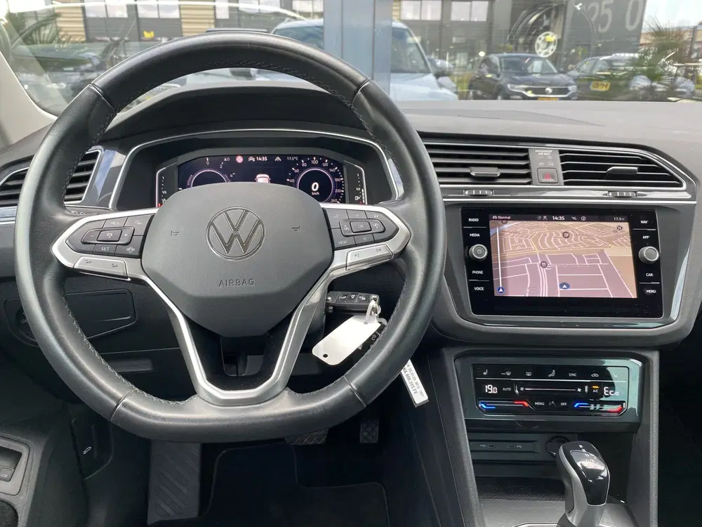 Volkswagen Tiguan 1.4 TSI eHybrid Business+ Trekhaak Wegklap uit 2023, foto 13