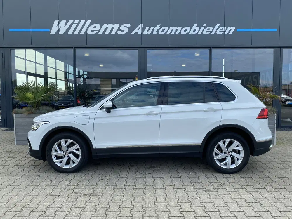 Volkswagen Tiguan 1.4 TSI eHybrid Business+ Trekhaak Wegklap uit 2023, foto 8
