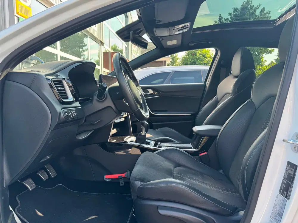 Kia Ceed 1.0 T-GDi GT-Line uit 2024, foto 13