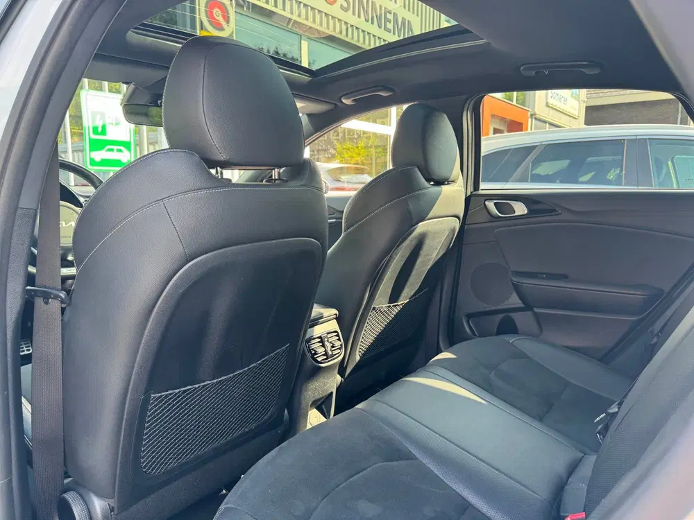 Kia Ceed 1.0 T-GDi GT-Line uit 2024, foto 15