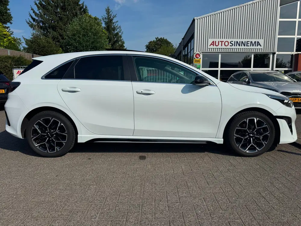 Kia Ceed 1.0 T-GDi GT-Line uit 2024, foto 4