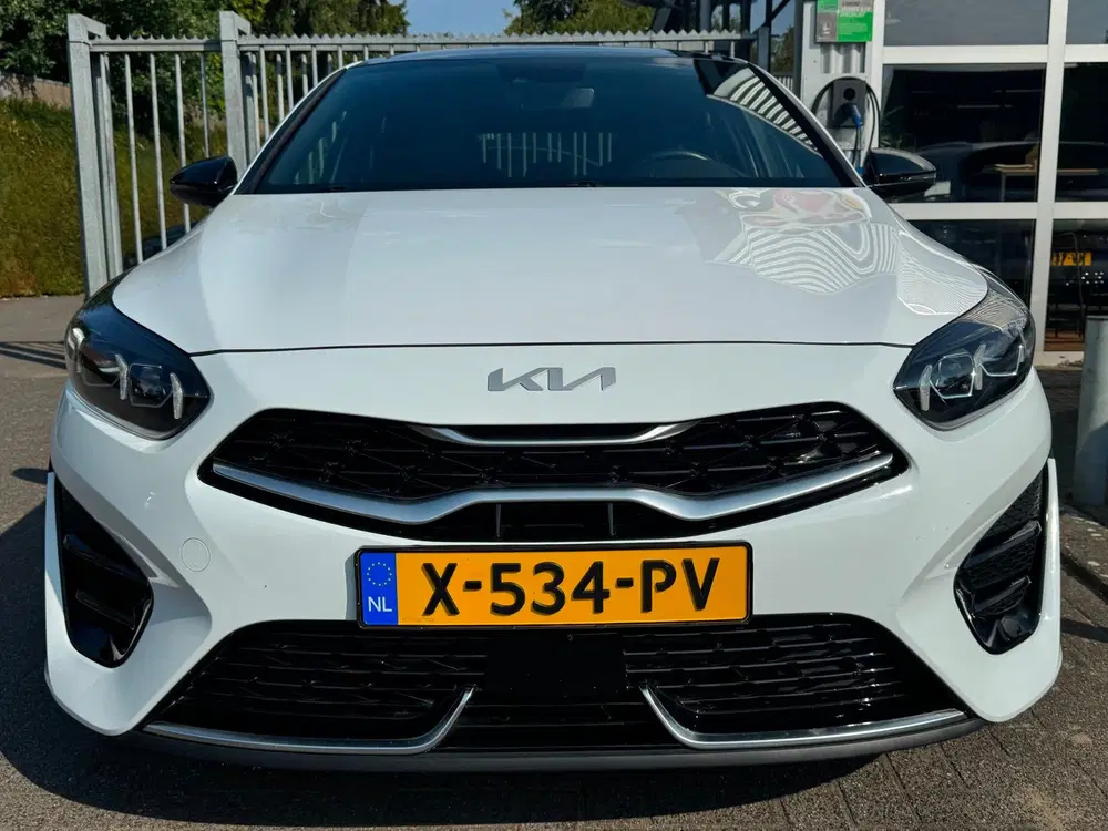 Kia Ceed 1.0 T-GDi GT-Line uit 2024, foto 5