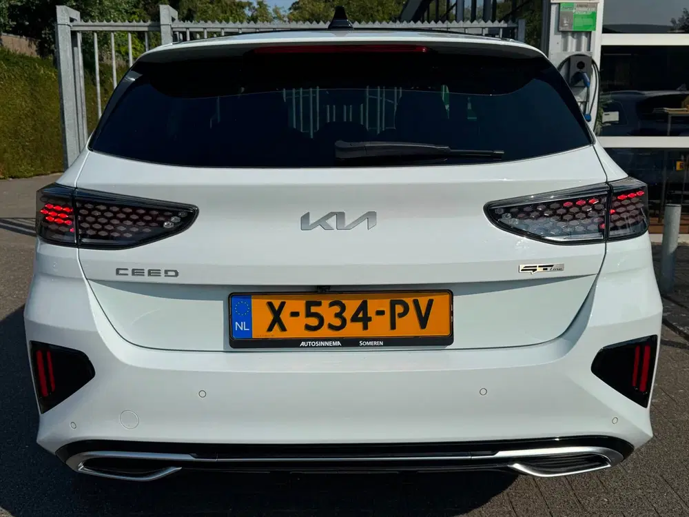 Kia Ceed 1.0 T-GDi GT-Line uit 2024, foto 8