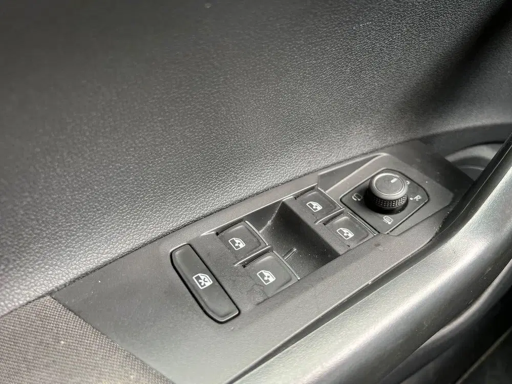 Volkswagen Taigo 1.5TSI 150pk DSG R-Line Black Style uit 2023, foto 14