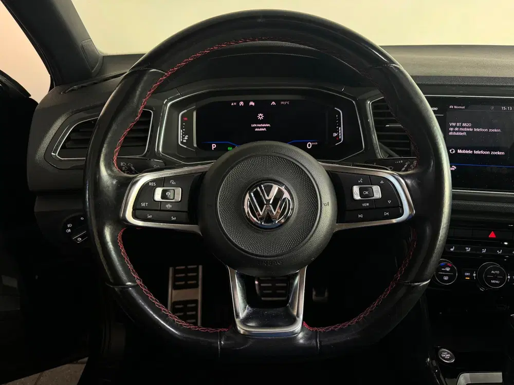Volkswagen T-Roc 1.5 TSI Sport Pano uit 2020, foto 11