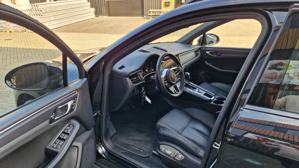 Porsche Macan 2.0 Pano uit 2019, foto 12