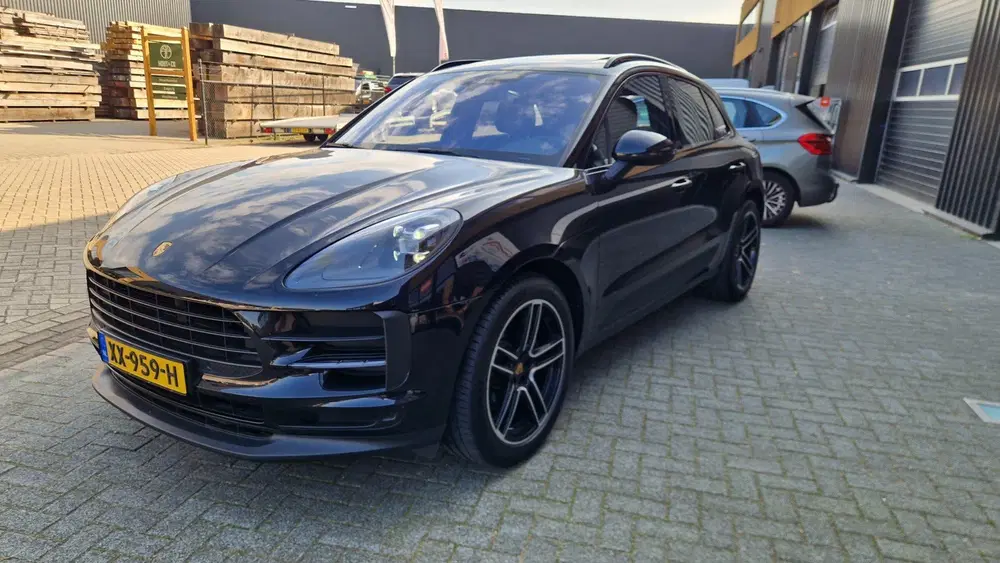 Porsche Macan 2.0 Pano uit 2019, foto 2