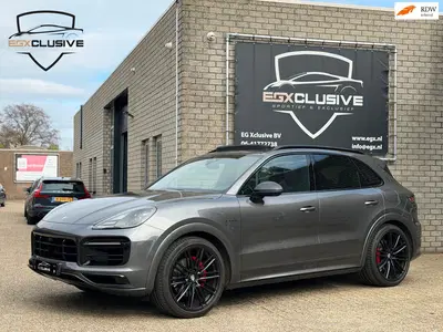 Porsche Cayenne 3.0 E-Hybrid PANO uit 2021