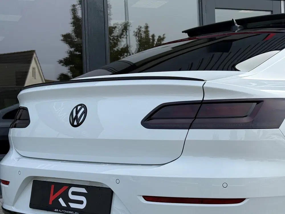 Volkswagen Arteon 2.0 TSI R Line Virtual Pano Keyless Camera uit 2020, foto 13